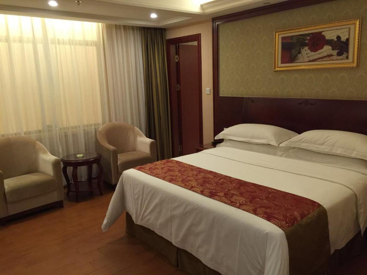 Vienna Hotel Shunde Longjia Exhibition Center Фошан Екстериор снимка