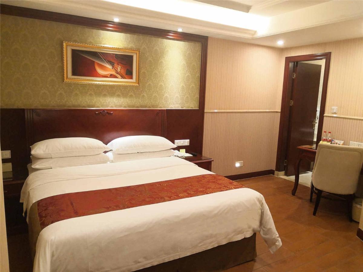 Vienna Hotel Shunde Longjia Exhibition Center Фошан Екстериор снимка